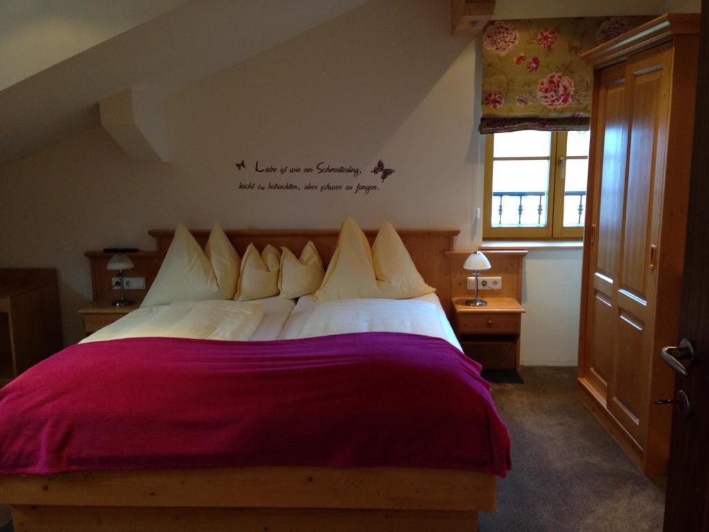 Haus Hirschpoint Hotel Faistenau Quarto foto